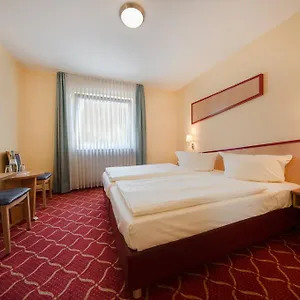 https://montana-hotel.com-bavaria.com