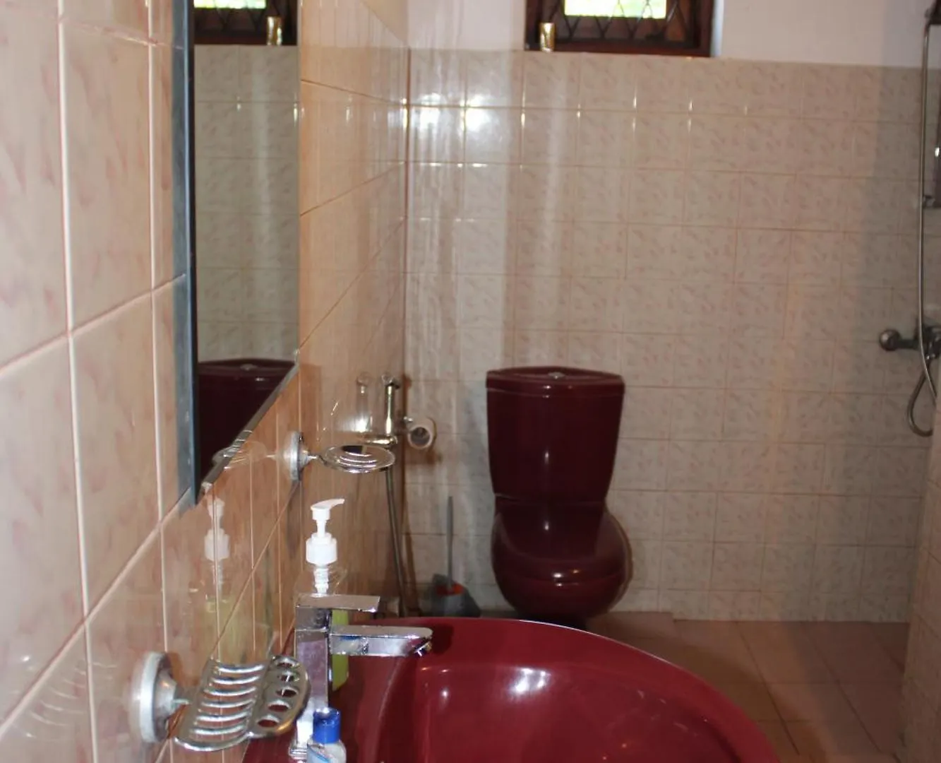Olideb Gedara Hotel Negombo Guest house
